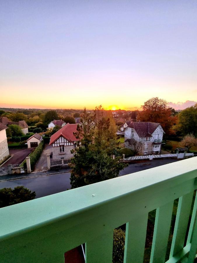 Studio avec superbe vue 5min à pied des Thermes Bagnoles de l'Orne Normandie Exterior foto