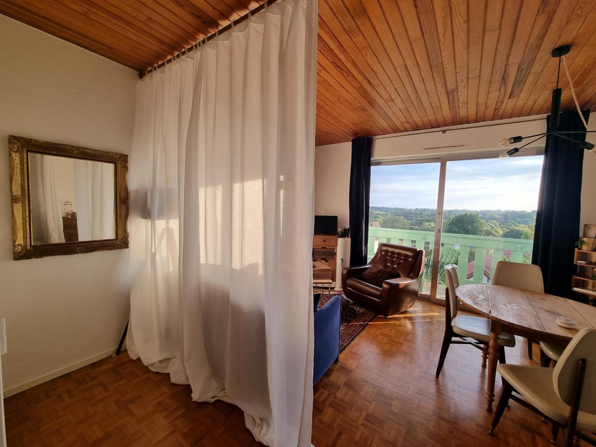 Studio avec superbe vue 5min à pied des Thermes Bagnoles de l'Orne Normandie Exterior foto